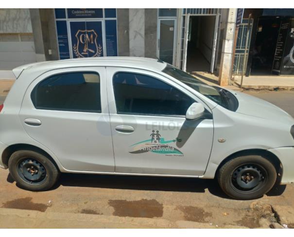 Foto de TOYOTA ETIOS HB X VSC MT 20/20 Placa: RFH8D62 Chassi: 9BRK19BT4L2138532