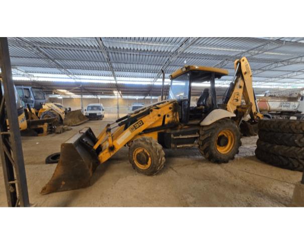 Foto de Retroescavadeira JCB 2010