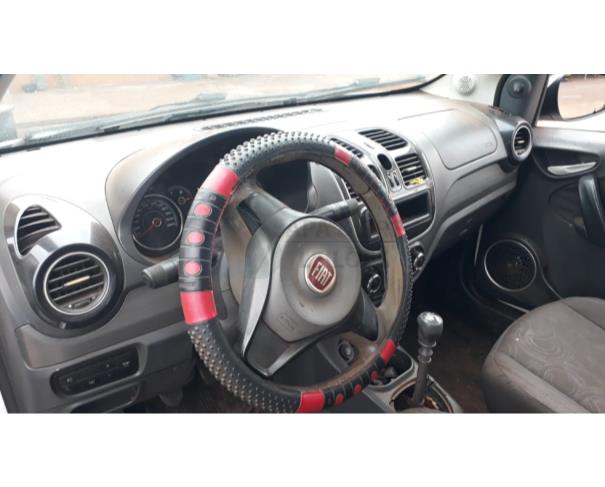 Foto de FIAT SIENA ATTRACTIVE 1.4 88 CV 15/15