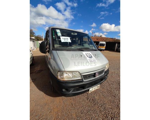 Foto de Fiat Ducato Minibus 10/11 Placa: HLF4738, Chassi: 93W244M24B2057607