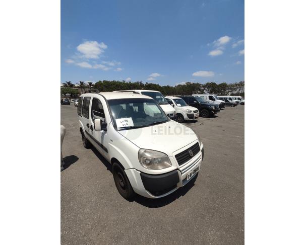 Foto de Fiat Doblo Essence 1.8 13/14