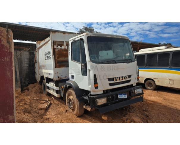 Foto de Caminhão Iveco Tector 170E22 12m³ 2013/2014