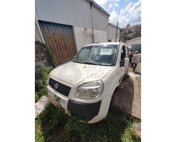 Foto de Fiat Doblô Attractive 1.4 15/16 Placa: PXG8046 Chassi: 9bd11970ug1133800