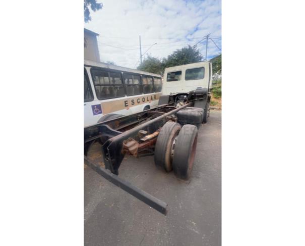 Foto de CAMINHÃO FORD/CARGO 1717 E, Placa: HMH0299, Chassi: 9bfyce6ux6bb80966