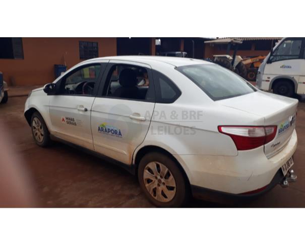 Foto de FIAT SIENA ATTRACTIVE 1.4 88 CV 15/15