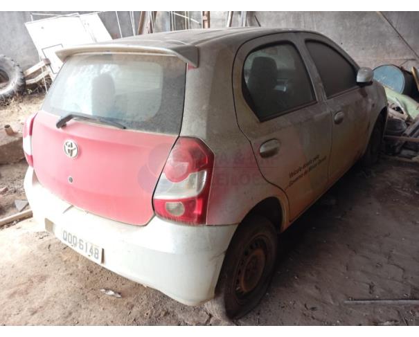 Foto de TOYOTA ETIOS HB X 1.3L MT 2017/2018