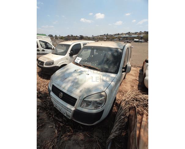 Foto de Fiat Doblo Essence 1.8 13/14