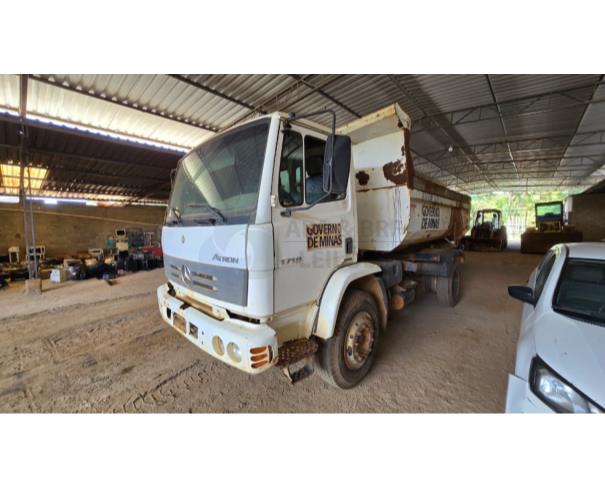 Foto de Caminhão Mercedes-Benz Atron 1719K 2014