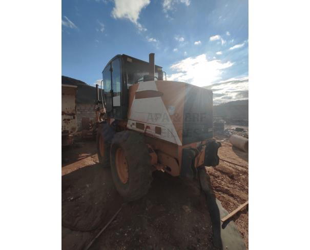 Foto de MOTONIVELADORA CASE 845B