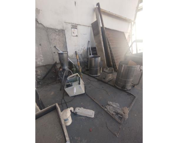 Foto de Sucatas de itens de restaurante