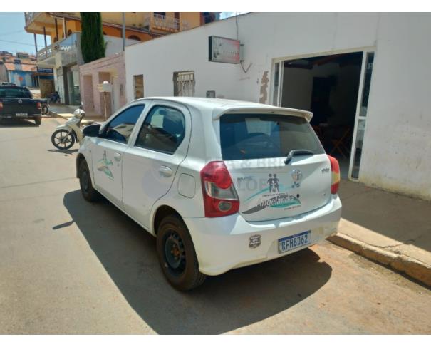 Foto de TOYOTA ETIOS HB X VSC MT 20/20 Placa: RFH8D62 Chassi: 9BRK19BT4L2138532