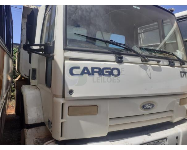 Foto de Caminhão Ford Cargo 1717 E 06/06 Placa: HMH0279 Chassi: 9BFYCE6U66BB84965