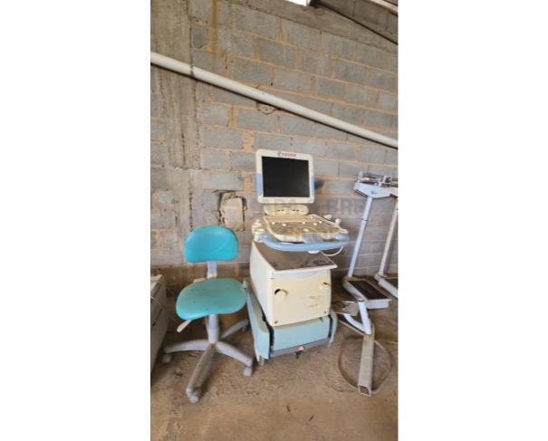 Foto de Lote de Equipamentos Hospitalares e Mobiliário Clínico