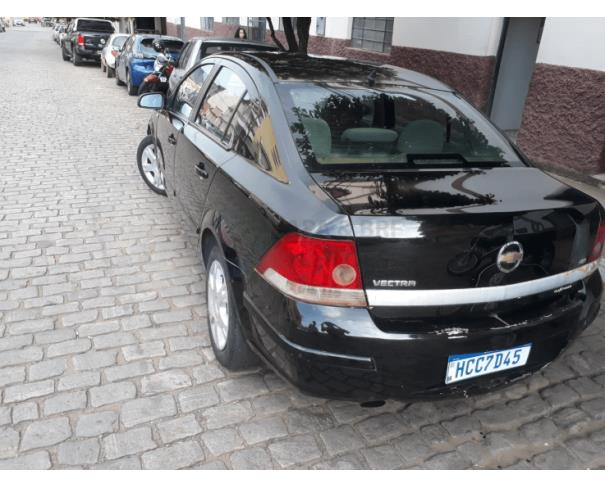 Foto de Vectra Sedan Elegance 2.0 flex, 4 portas, 2005/2006 Placa: HCC7345, Chassi 9BGAB69W06B143949