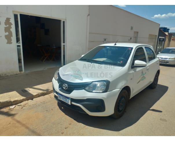 Foto de TOYOTA ETIOS HB X VSC MT 20/20 Placa: RFH8D62 Chassi: 9BRK19BT4L2138532