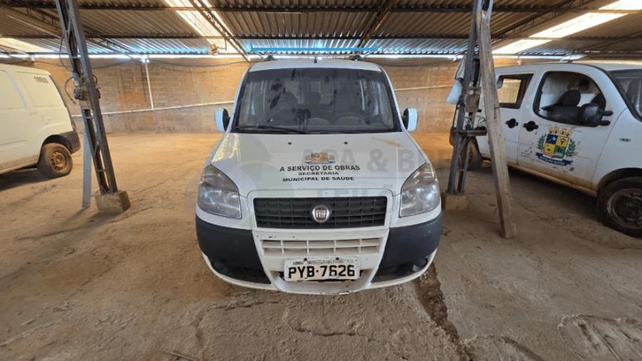 Foto de Fiat Doblò Essence 1.8 2015/2016