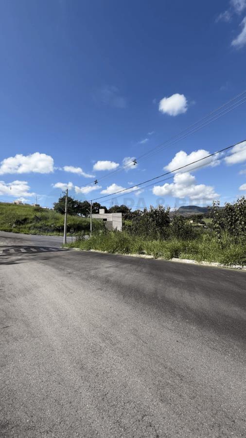 Terreno | Lote 10 da Quadra G | Flores de Ipê | Capitólio/MG Prefeitura de Capitólio - Terrenos, localizado em Capitólio - MG