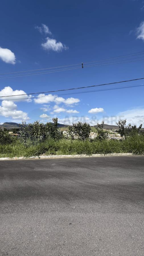 Terreno | Lote 11 da Quadra G | Flores de Ipê | Capitólio/MG Prefeitura de Capitólio - Terrenos, localizado em Capitólio - MG